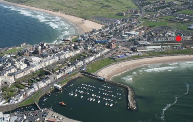 4 Golf Terrace - Portrush By The Sea Apartman Kültér fotó